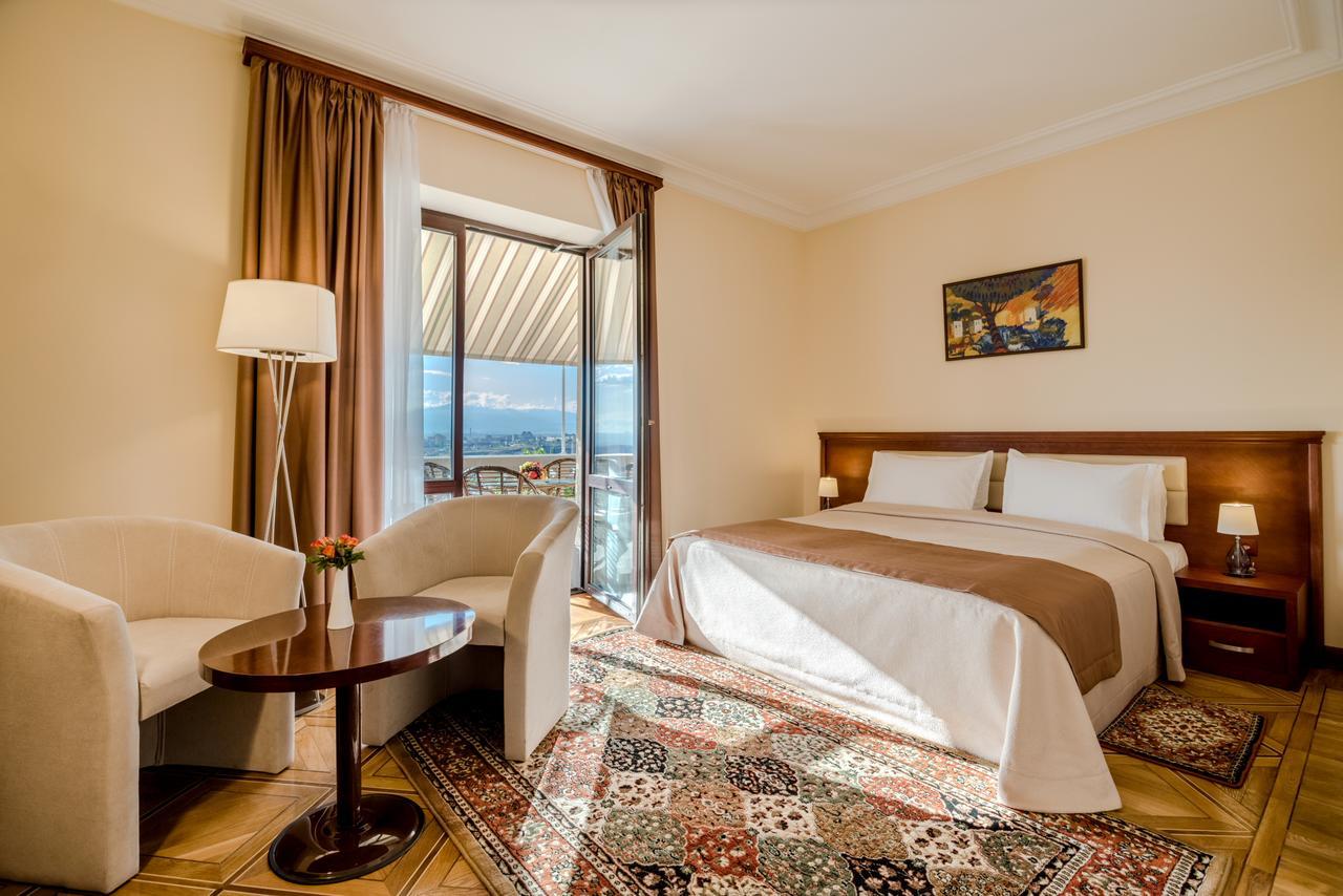 Areve Residence Boutique Hotel Yerevan Ngoại thất bức ảnh